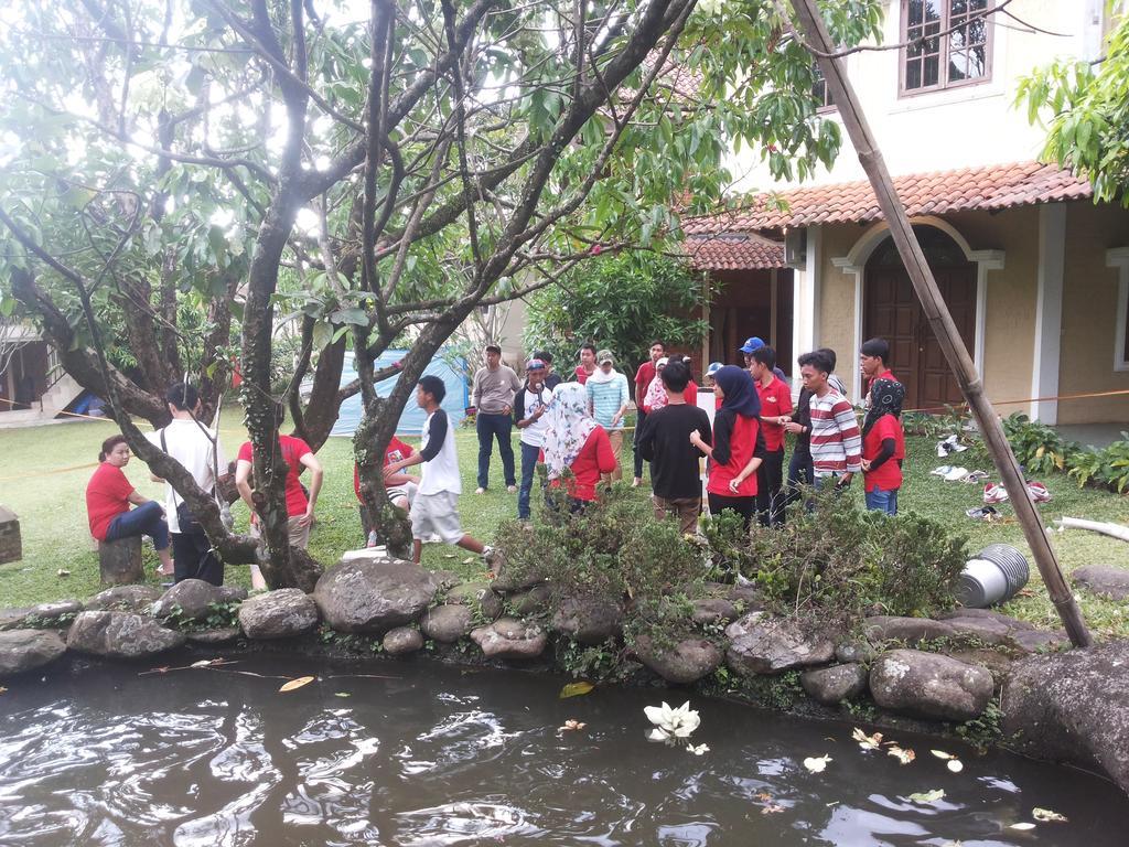 Bumi Cikeas Sentul Bogor Hotel Exterior foto