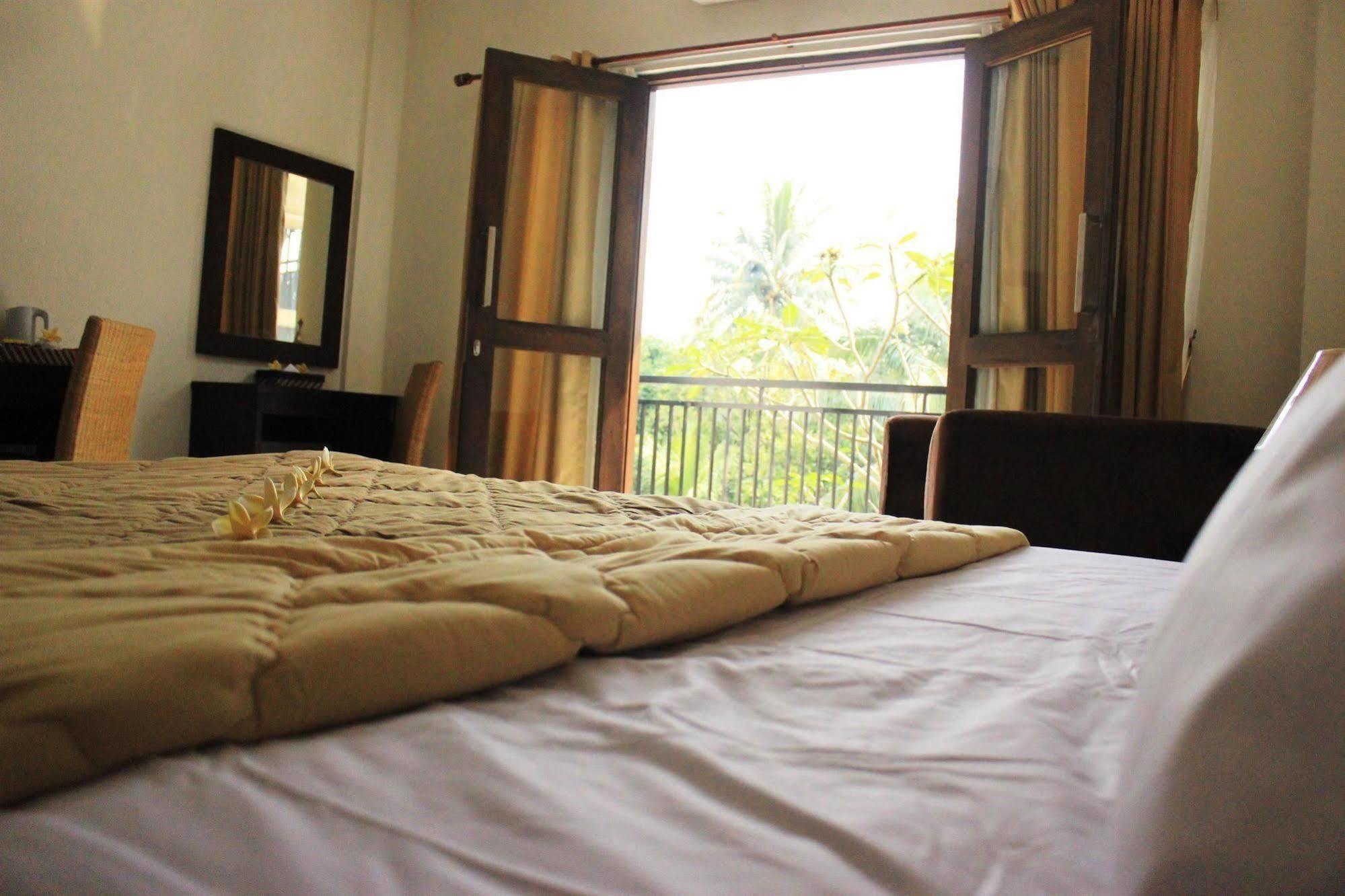 Bumi Cikeas Sentul Bogor Hotel Exterior foto