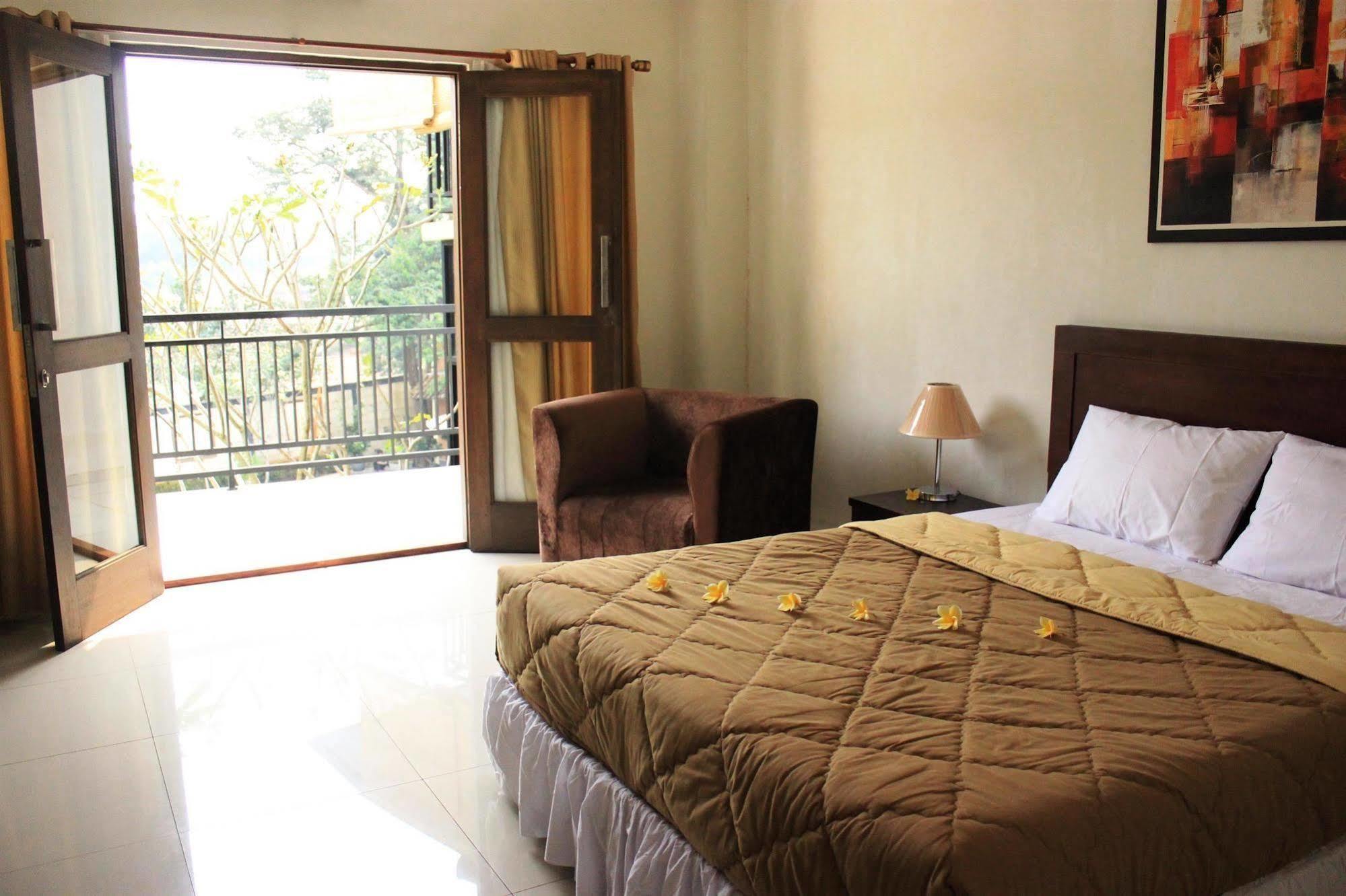 Bumi Cikeas Sentul Bogor Hotel Exterior foto