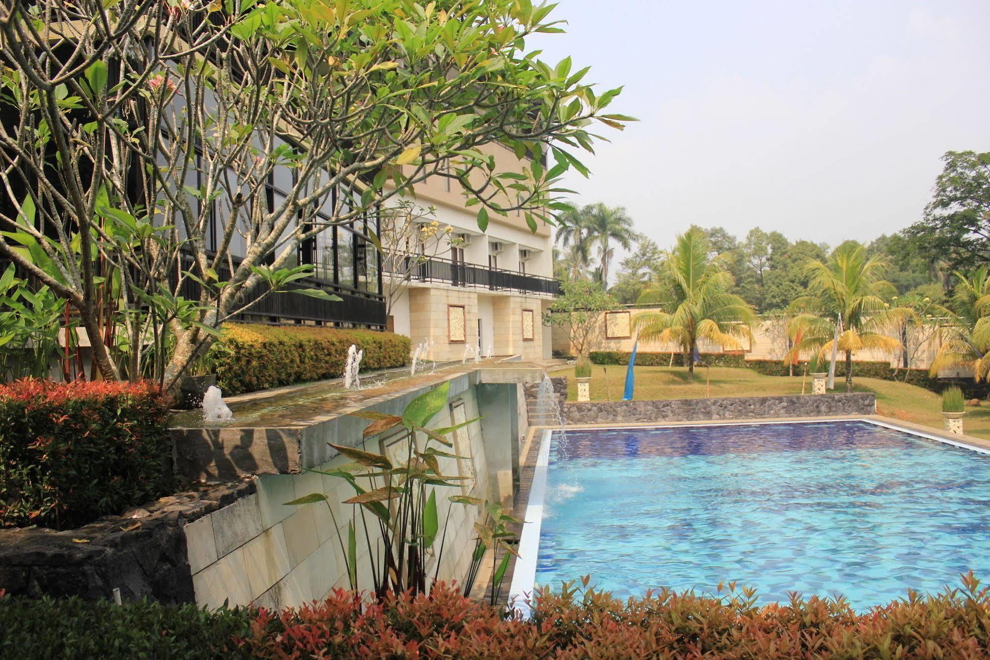 Bumi Cikeas Sentul Bogor Hotel Exterior foto